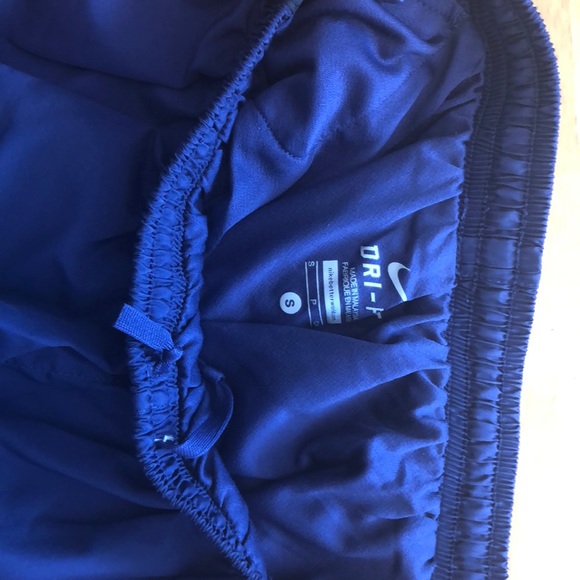 Nike athletic shorts - Picture 5 of 5